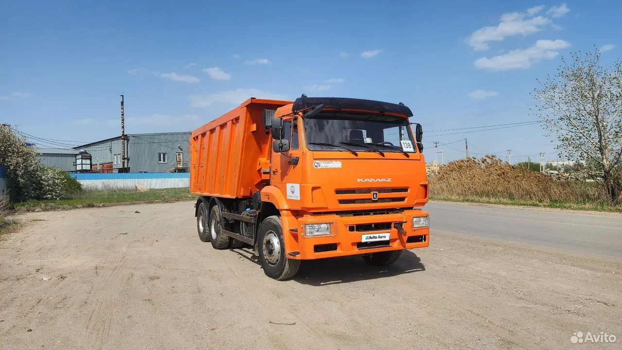 Самосвал КАМАЗ 6520-53