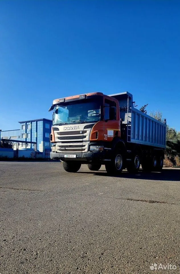 Самосвал Scania P8X400